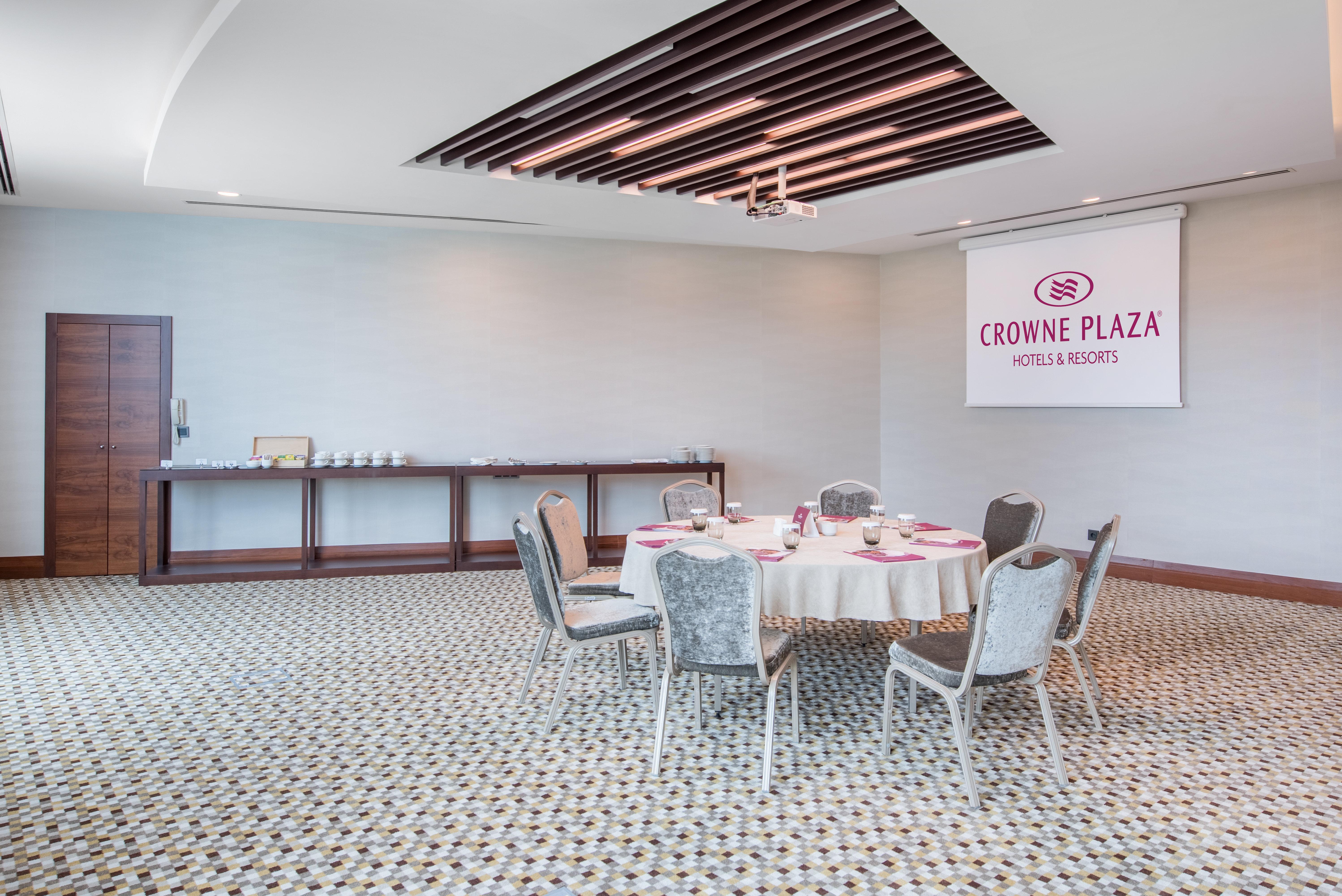 Crowne Plaza Istanbul Oryapark, An Ihg Hotel Екстериор снимка