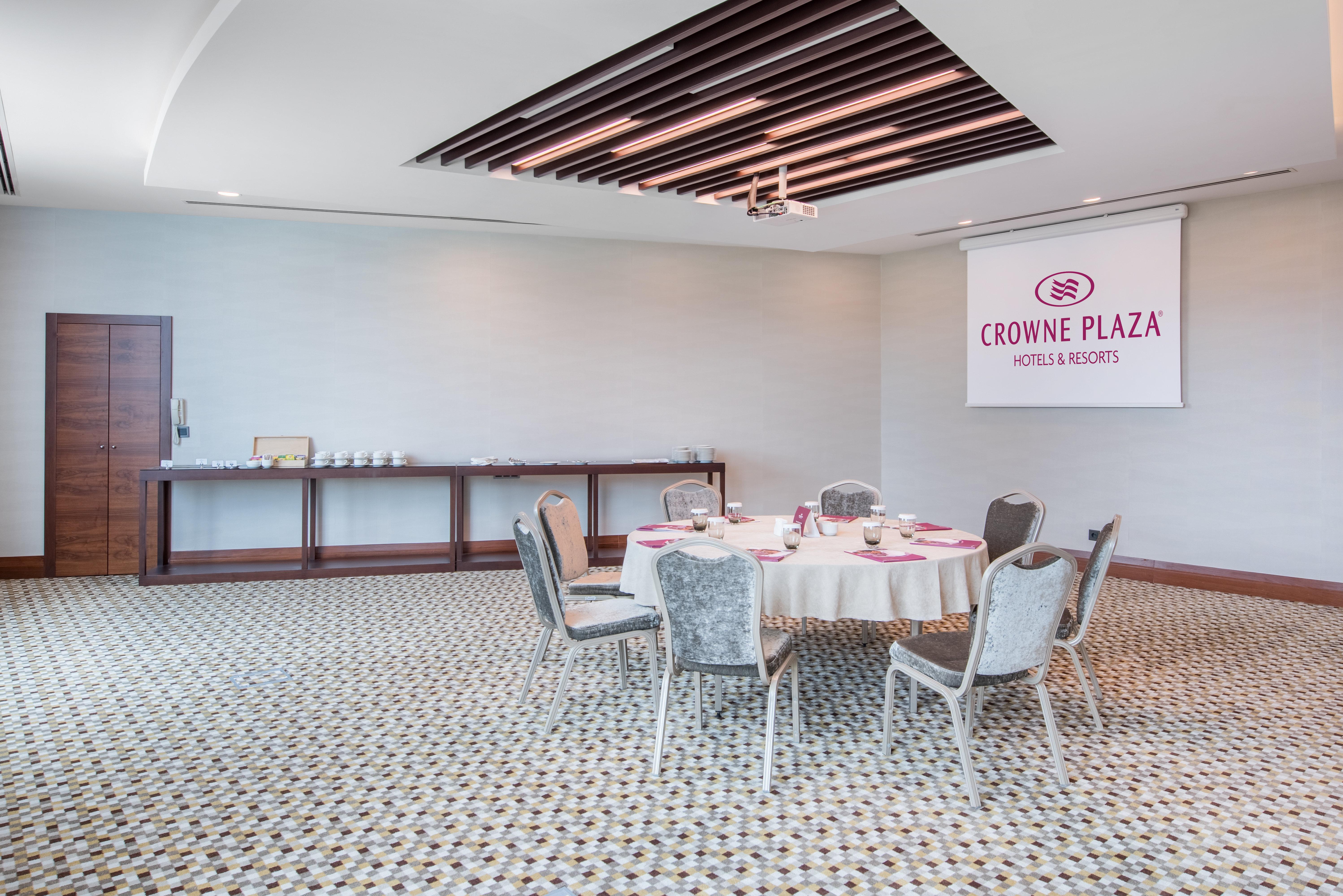 Crowne Plaza Istanbul Oryapark By Ihg Hotel Екстериор снимка